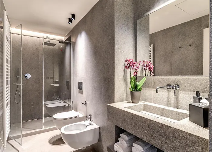 Seety Spartaco Милан